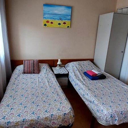 Apartamentos con patio Alicante Esterno foto
