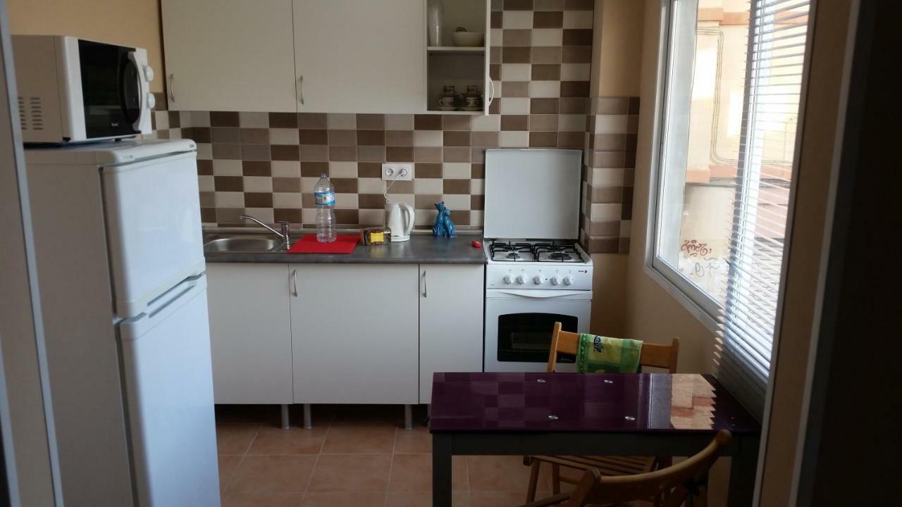 Apartamentos con patio Alicante Esterno foto
