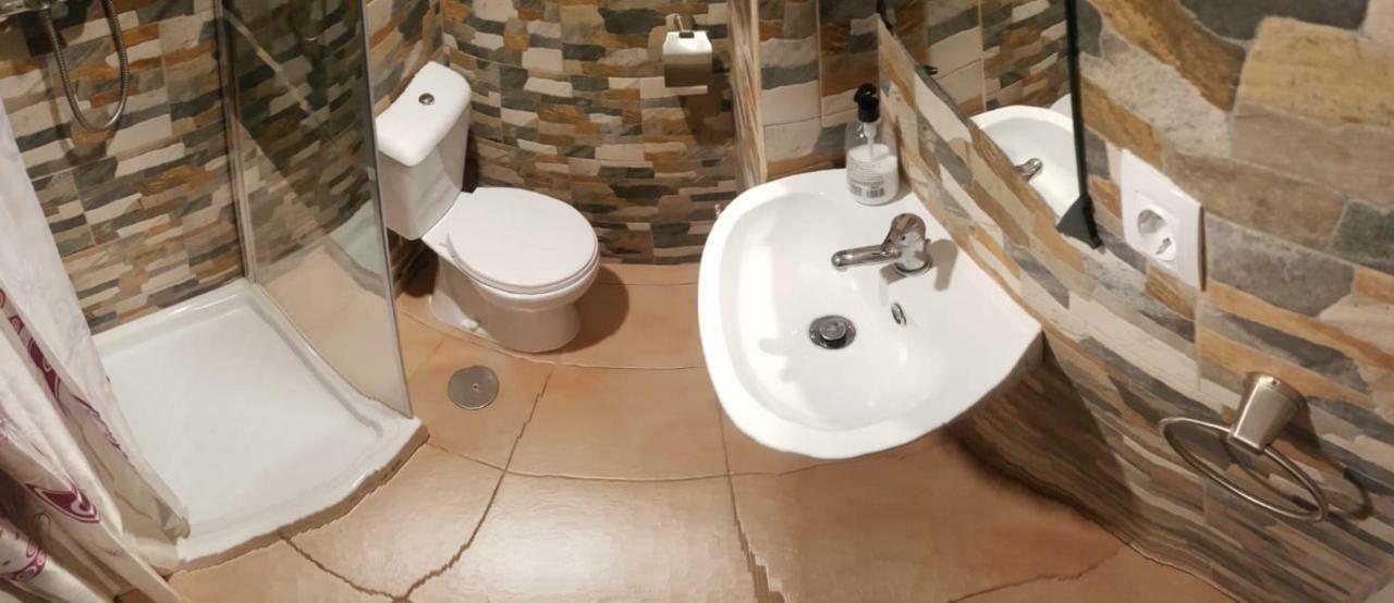 Apartamentos con patio Alicante Esterno foto